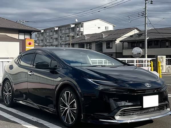 Toyota Prius Z 2023年式